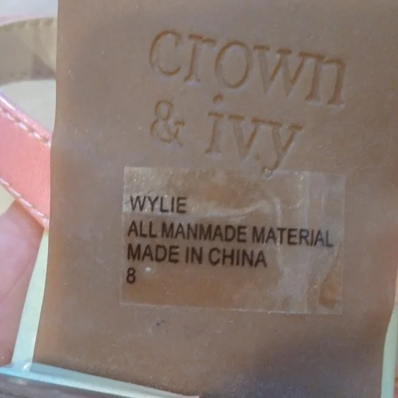 Gorgeous Crown & Ivy Wylie Pastel Thong Sandals - Picture 9 of 10